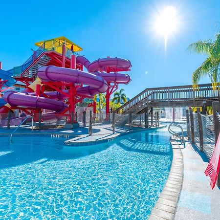 מלון קיסימי Ramada By Wyndham Flamingo Water Park מראה חיצוני תמונה