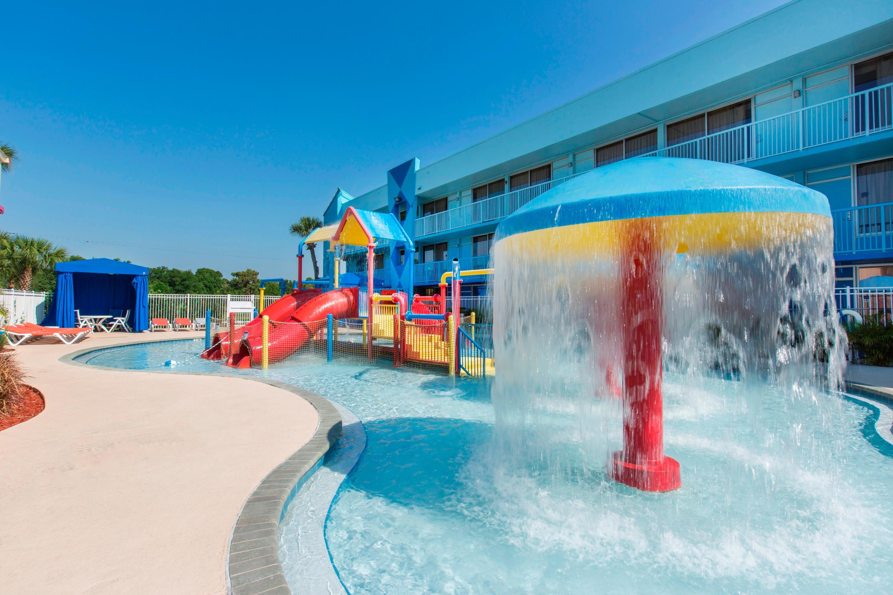 מלון קיסימי Ramada By Wyndham Flamingo Water Park מראה חיצוני תמונה
