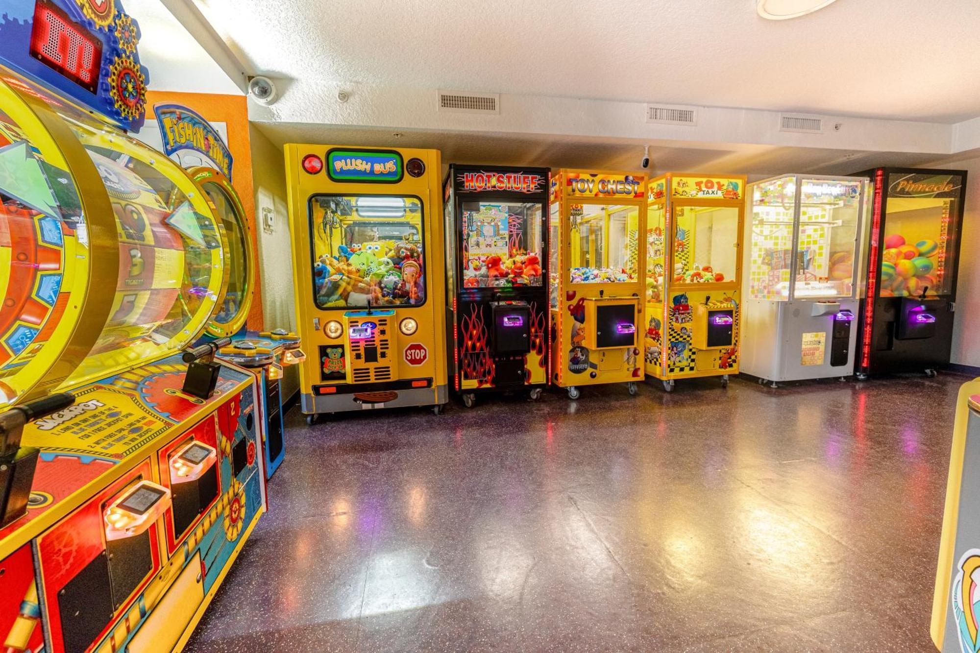 מלון קיסימי Ramada By Wyndham Flamingo Water Park מראה חיצוני תמונה