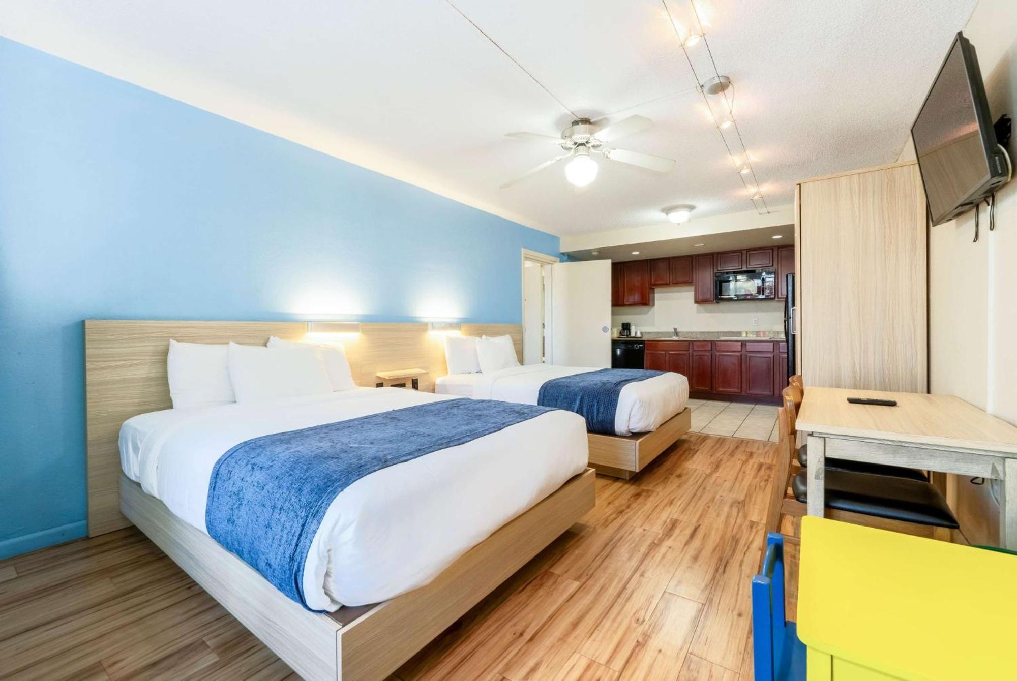 מלון קיסימי Ramada By Wyndham Flamingo Water Park מראה חיצוני תמונה