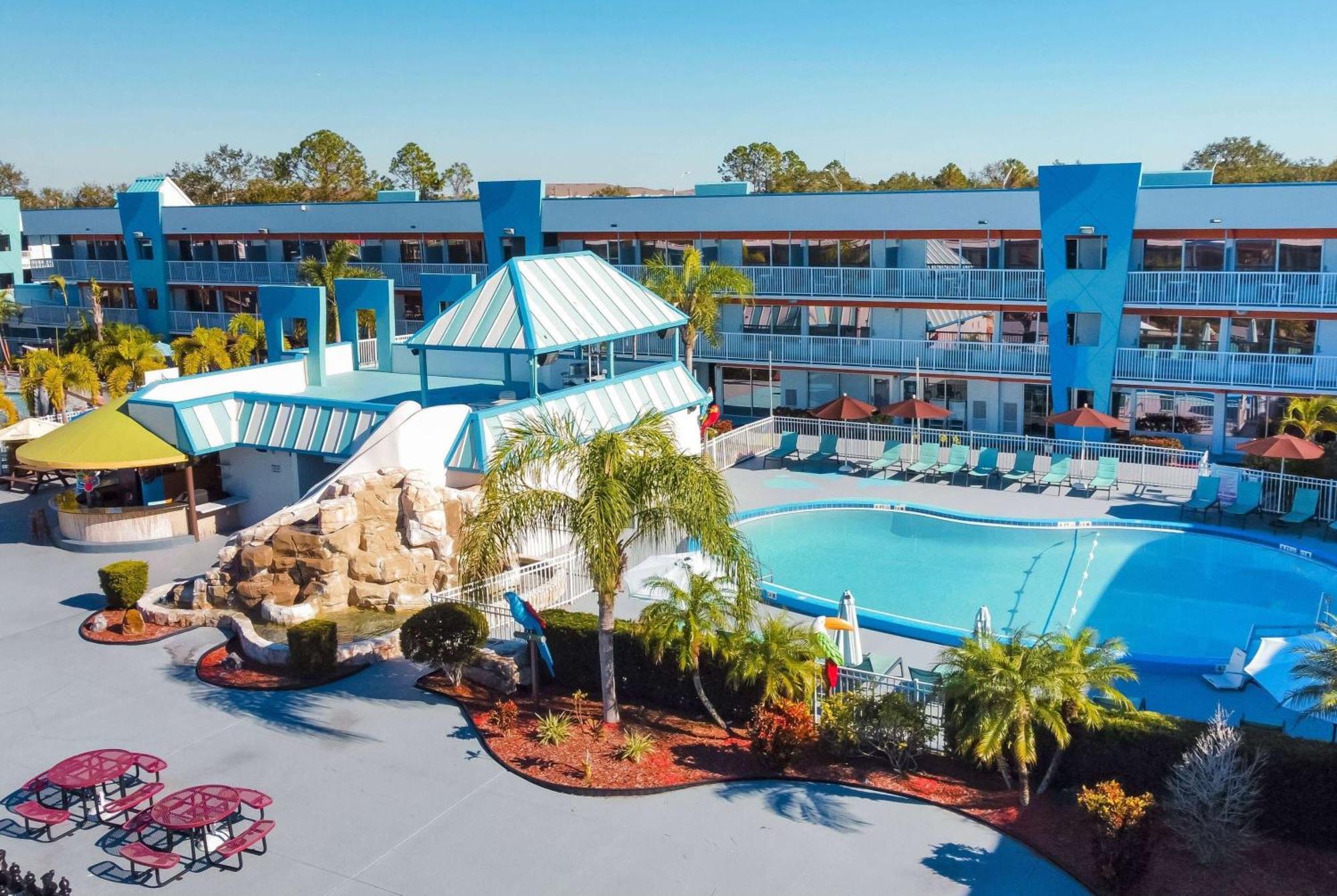 מלון קיסימי Ramada By Wyndham Flamingo Water Park מראה חיצוני תמונה